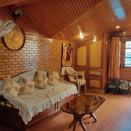 Mehdudia Guest House Shimla Bagian luar foto