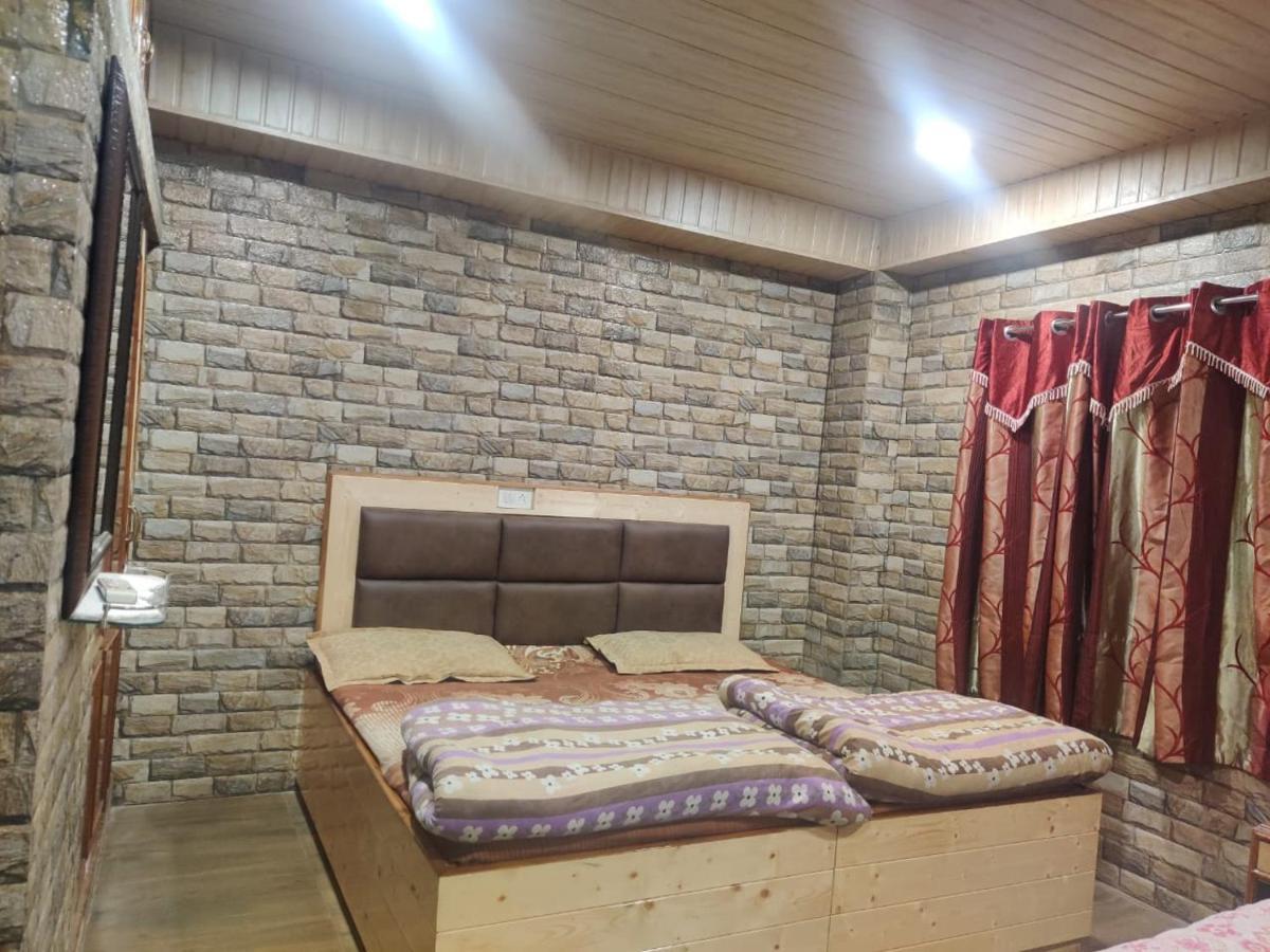 Mehdudia Guest House Shimla Bagian luar foto
