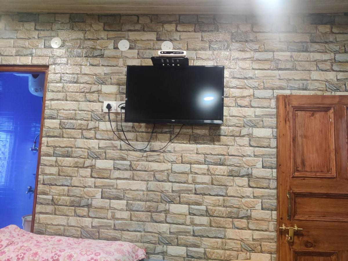 Mehdudia Guest House Shimla Bagian luar foto