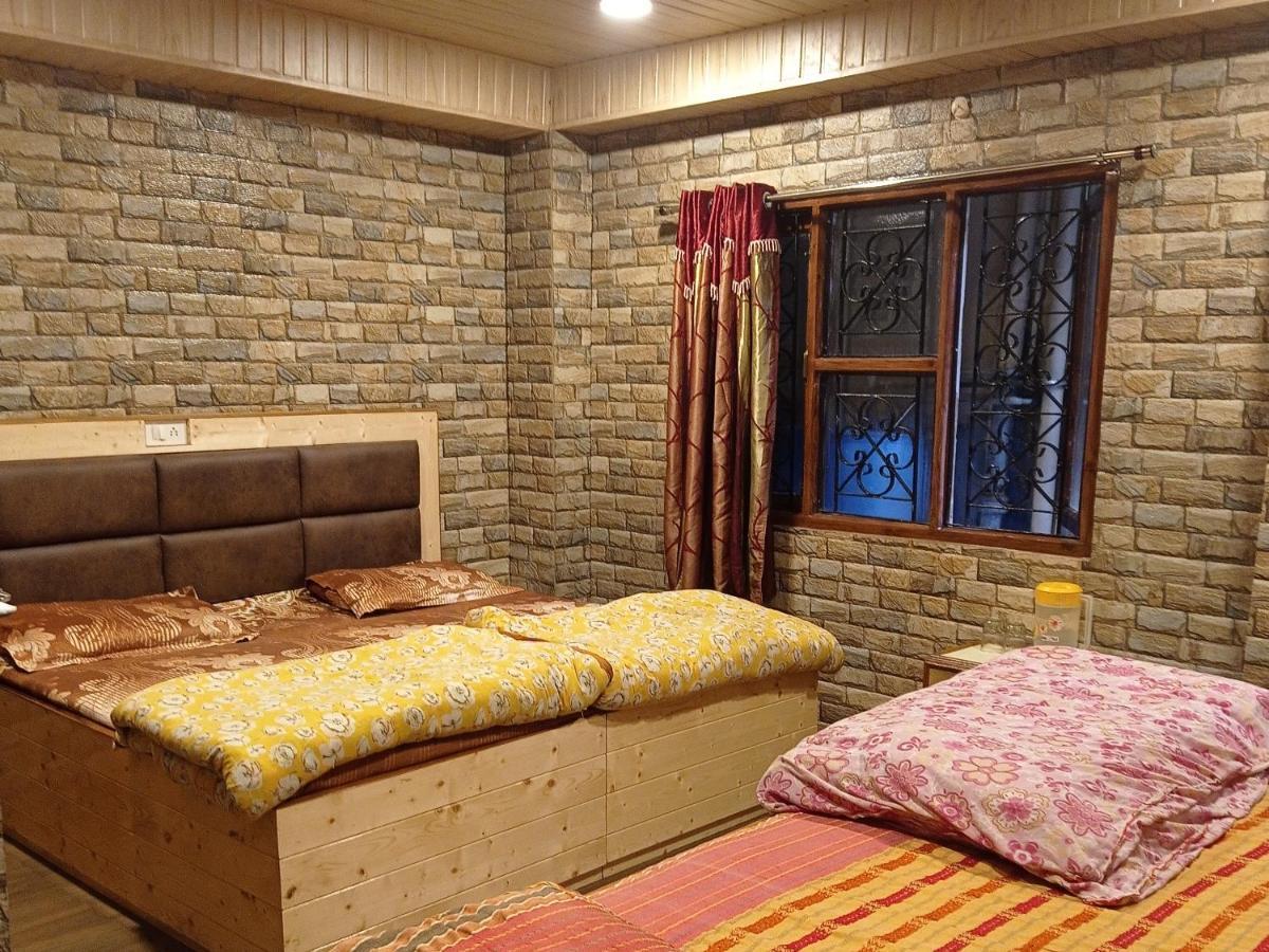 Mehdudia Guest House Shimla Bagian luar foto