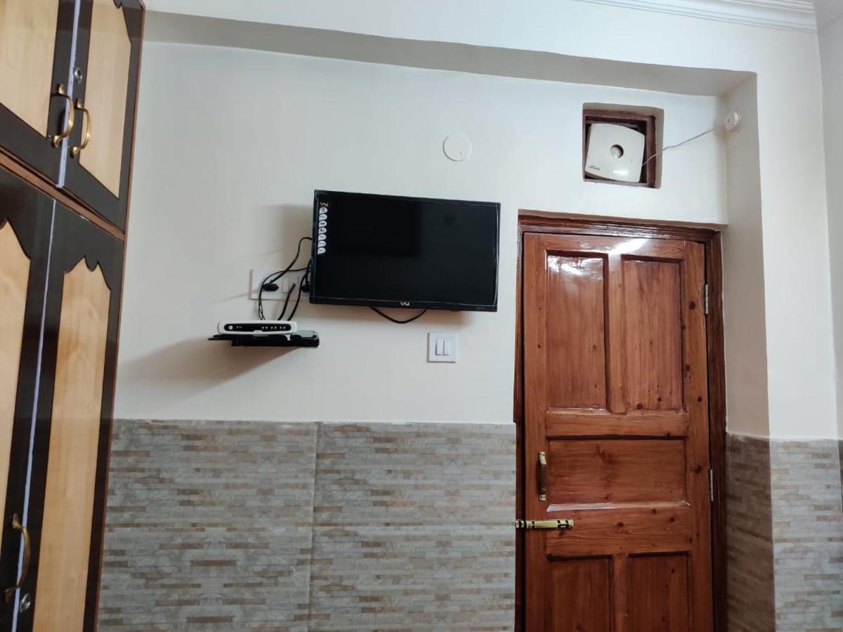 Mehdudia Guest House Shimla Bagian luar foto