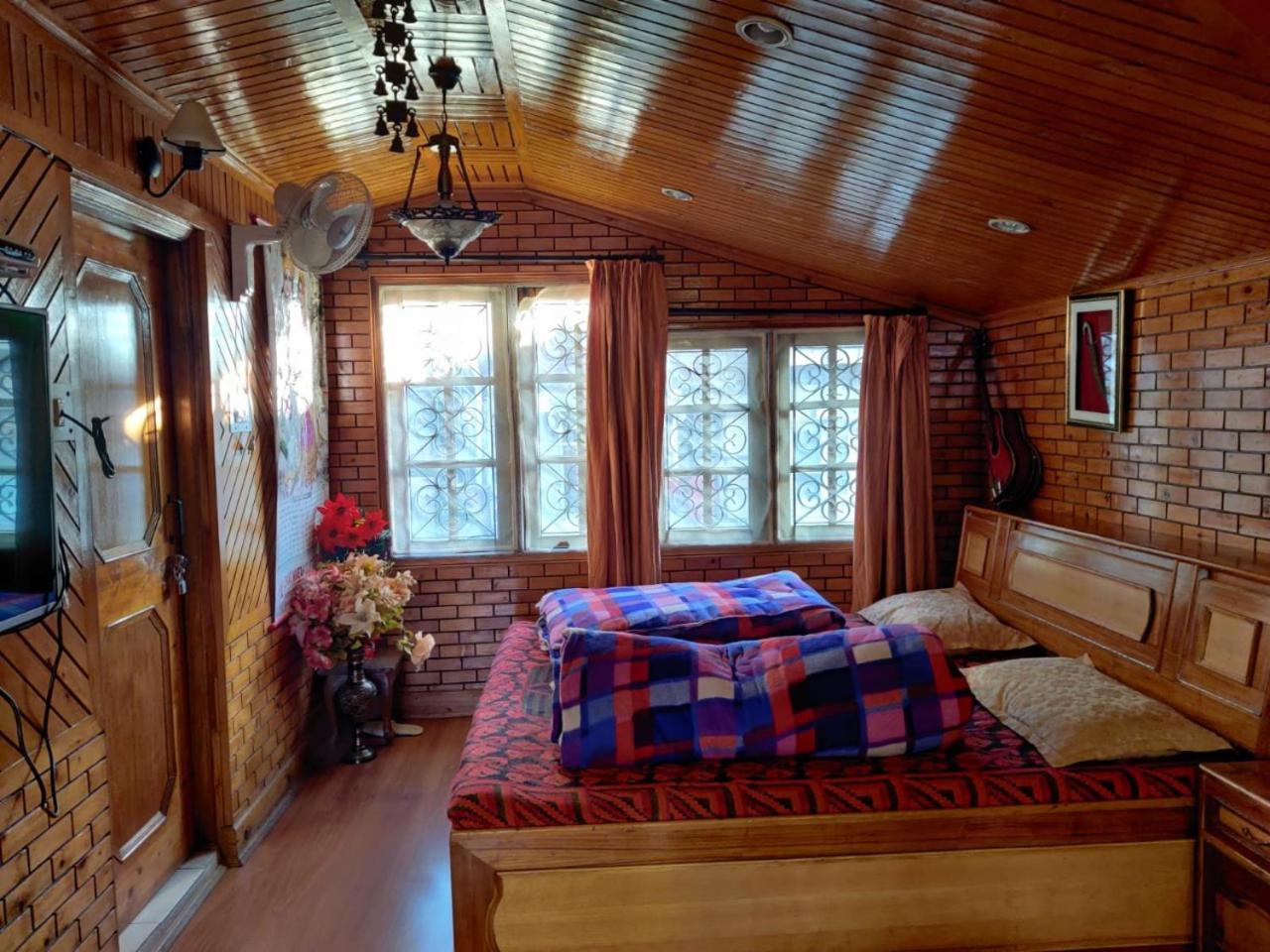 Mehdudia Guest House Shimla Bagian luar foto